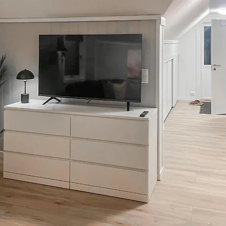 Lejlighed Lovely In With Wifi Vanse